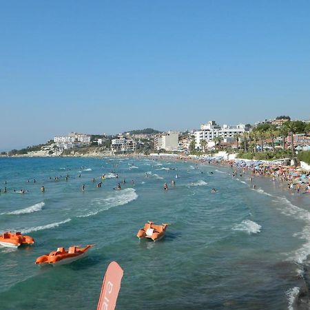 Kibar Apart Pansiyon Kusadası Exterior foto