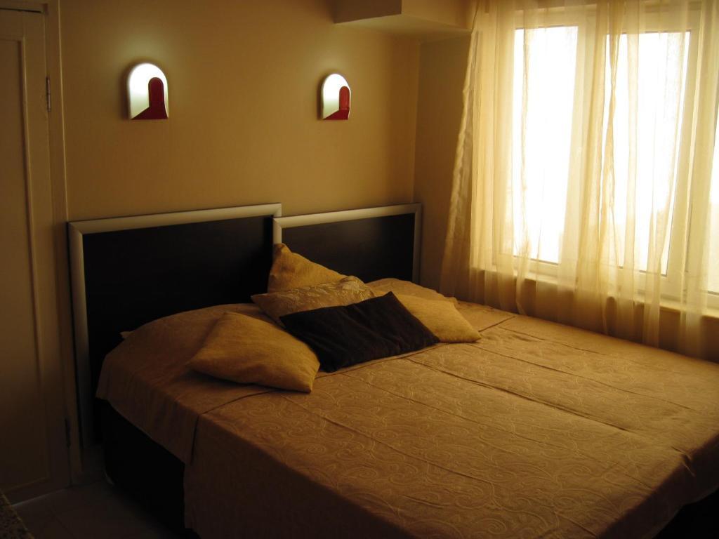 Kibar Apart Pansiyon Kusadası Quarto foto